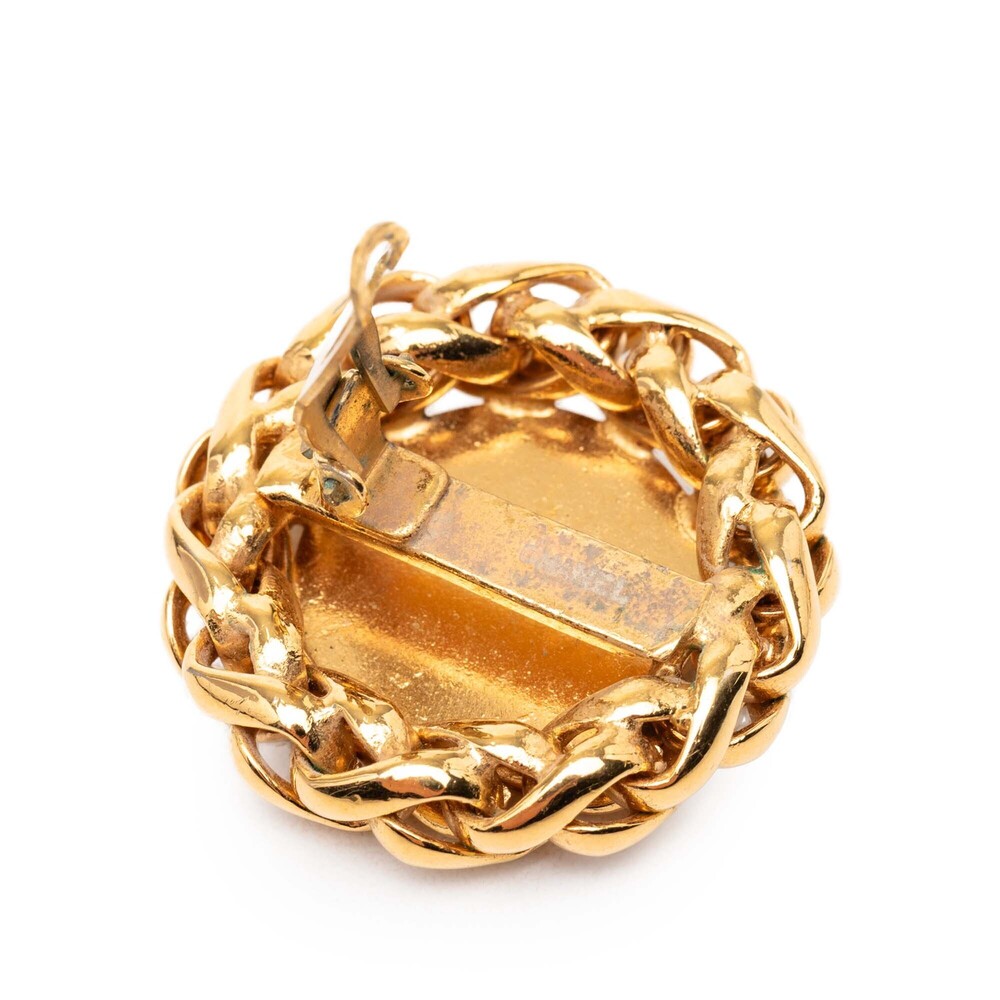Pre-Loved Chanel CC Gold Plated Wheat Medallion Clip On Earrings - Picture 3 of 4